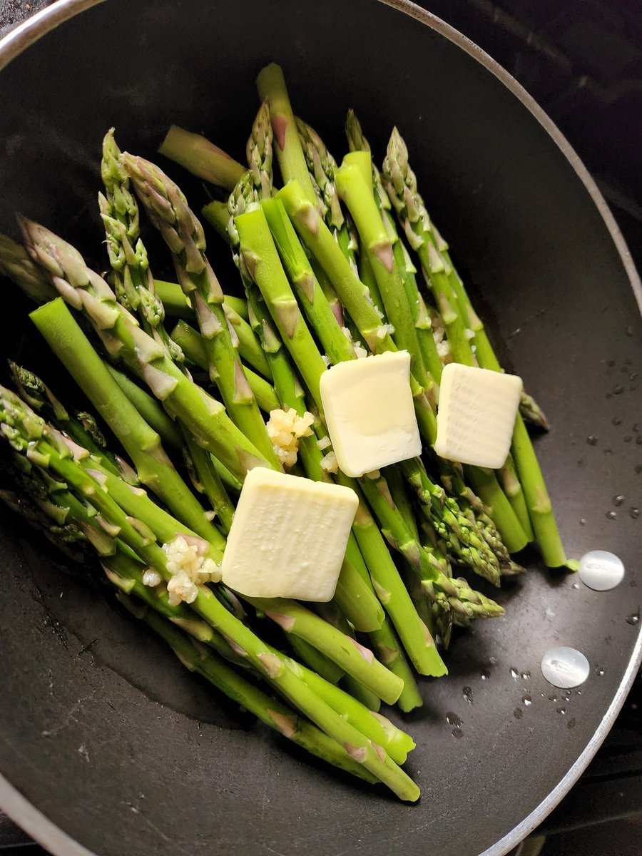 Prepping #DinnerTime #BakedSalmon #Asparagus #Yummy