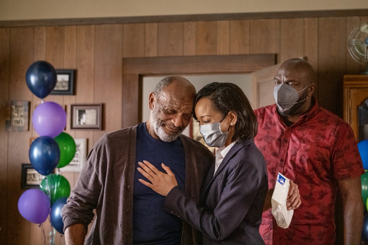 QueenSugarOWN's tweet image. There's nothing like the support of your loved ones.  🖤 #QUEENSUGAR