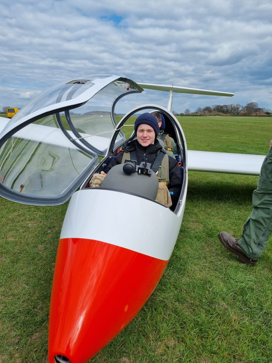 Saturday saw a day of training and Sunday a day of flying. @2425AirCadets filling the weekend with skills, training, experiences and fun. #flying #gliding #rafac #aircadets