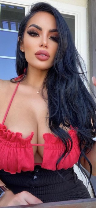 Watch Jenn Marie's leaked NSFW photo on TwXstars