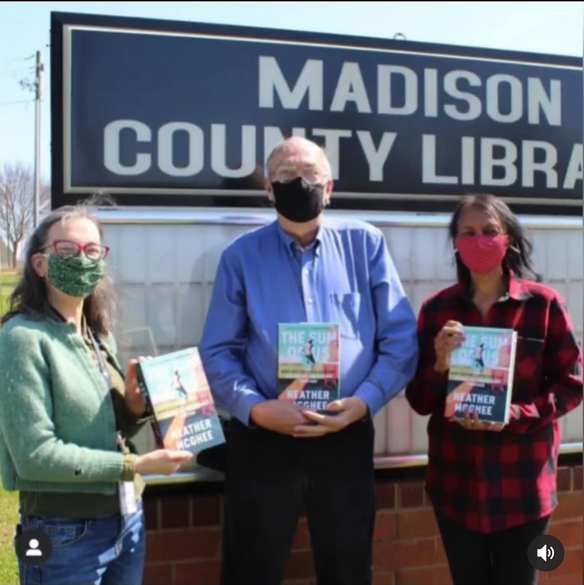 thesumofusbook's tweet image. Happy #NationalLibraryWeek! 😍 #SupportLocalLibraries #TheSumofUsBook