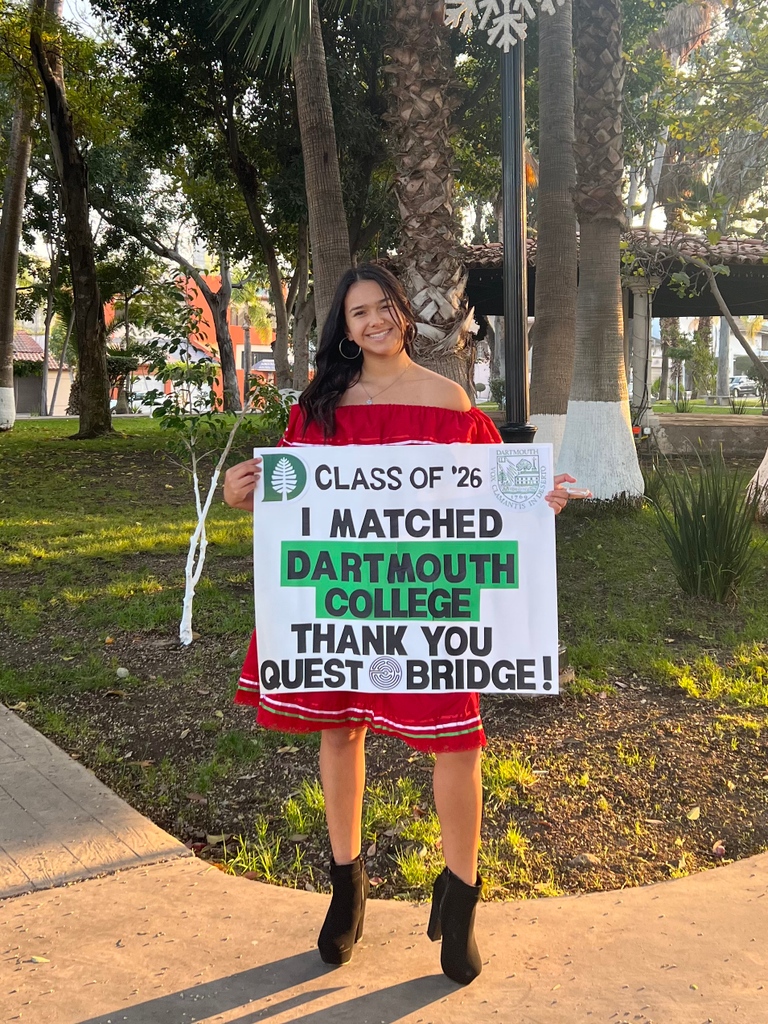 “As a first-gen student it’s difficult to navigate the college application process. CollegePoint was a lifeline that not only helped me complete my applications, but it also helped me get a full-ride to Dartmouth college thanks to the support of my advisor.”
Congrats, Victoria!🤩