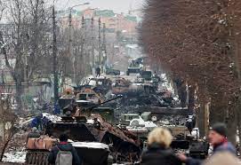 Over the last few days, we've heard the RU force N of Kyiv is "withdrawing" or "redeploying." Both those terms indicate a force moving under a pre-determined plan.That's not what happened N of Kyiv.The RU forces there were mauled, routed. 7/