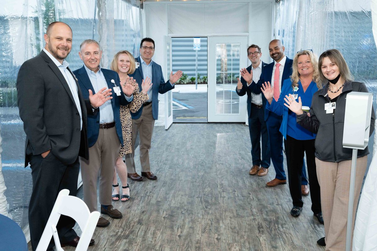 BrooksRehab's tweet photo. A special welcome to Brooks Rehabilitation Hospital – Bartram Campus employees. Today marks their first day on site at our new rehabilitation hospital. New staff members were greeted by members of the Brooks leadership team for a day of education and teambuilding. #wearebrooks https://t.co/b72Y4qKNTO
