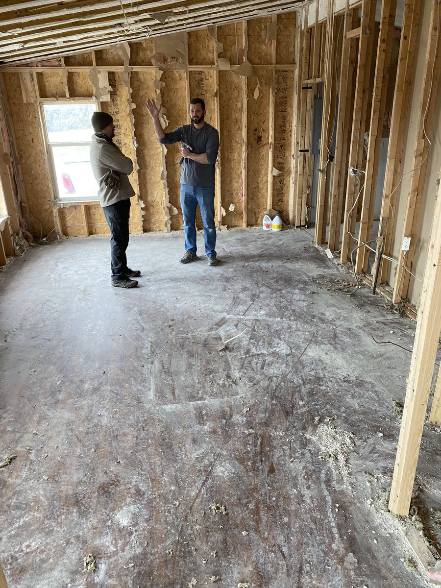 themissionsguru's tweet photo. Serving in SD this week and helping missionaries gut a house so they can remodel and move into it.  Check out today’s before and after photos.  
@SCOREINTL1  #explorewithscore https://t.co/T4CqL0PpoP