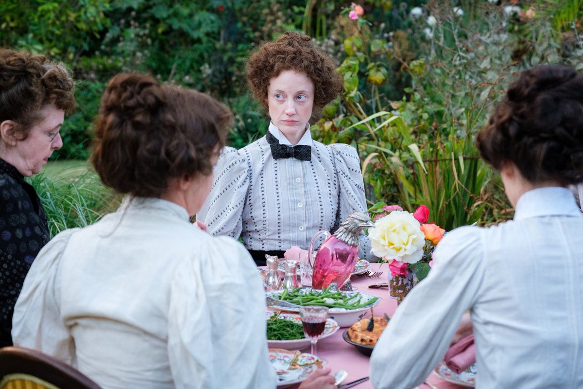 #루이스웨인 #루이스웨인사랑을그린고양이화가 #베네딕트컴버배치 #클레어포이 #올리비아콜맨 #윌샤프 #고양이 #고양이화가 #화가 #명필름아트센터...