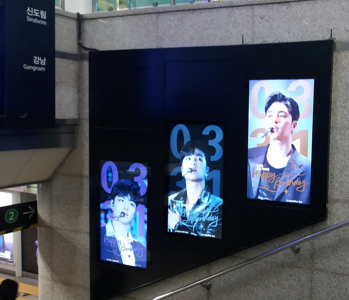 asset97's tweet photo. 가는곳마다 다른 주내가 나와요 30가지 주내 모두 보기 성공❣
@KooJunHoeBar 너무 예쁜 광고 감사합니다❣
VOCAL GENIUS JUNHOE
#다들잘지내죠_오늘준회생일
#26thSpringWithJunhoe
#구준회 #준회
#具晙会 #JUNHOE
#JUNE #ジュネ https://t.co/Y2yfR3n3uj