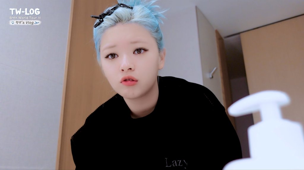 TW-LOG @ 4th WORLD TOUR 'Ⅲ' ep.JEONGYEON

❤YouTube: youtu.be/7BIuSRTMoHQ
💚NAVER TV: tv.naver.com/v/26040140

#TWICE #트와이스 #TWlog #틋로그 #JEONGYEON #정연