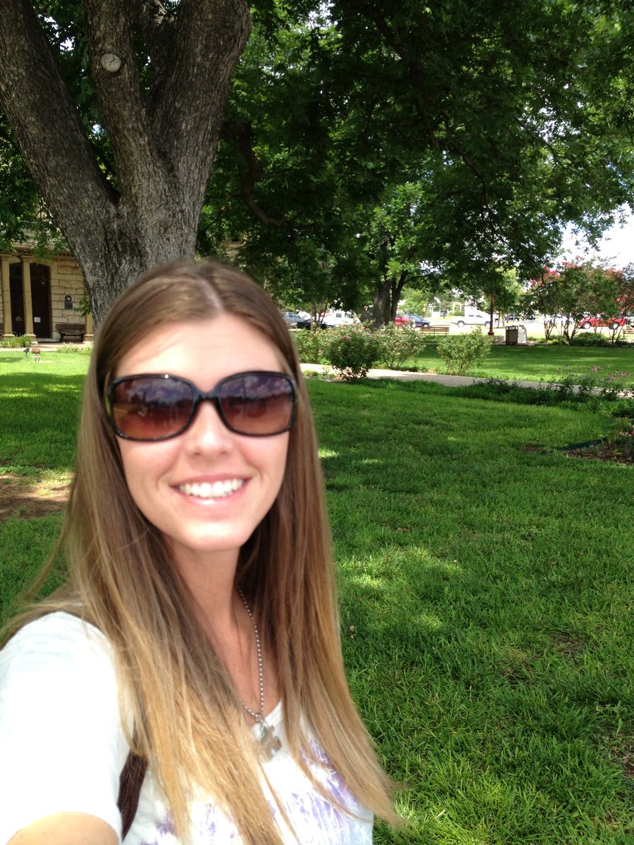 #sanangeloisdtweets22
Twitter Challenge Time! April Johnson- 6th grade Administrator #LoneStarLegacy