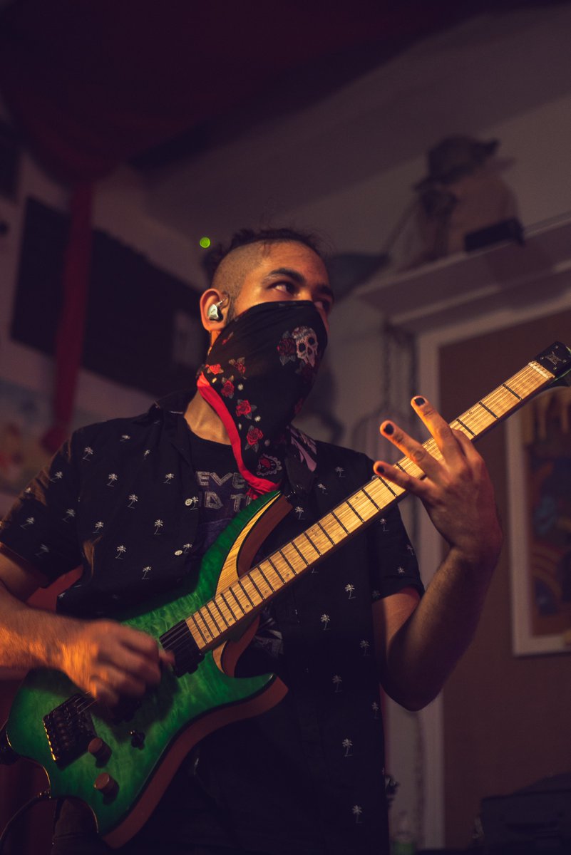 To us, “Focus”, means doing the easiest thing for someone struggling with mental issues; Listening. To listen with an open heart, was the intent of “Focus” ♥️~
.
Listen to “Focus”: vagrantson.fanlink.to/Focus
.
#Rock #VagrantSon #Focus #NewMusic #CoreRelease #Visceral #MiamiMetal