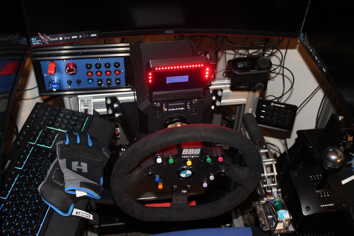 AverageSIMRACER's tweet photo. @DanSuzukiTV @AsetekSimSports Well idk. After this and my Sc2 pro and my He pedals and my thousands worth of wheels I'd say 499 is fine it shouldn't cost more than that. So to say it's too cheap is what? Why is it too cheap? https://t.co/ujU486geIu