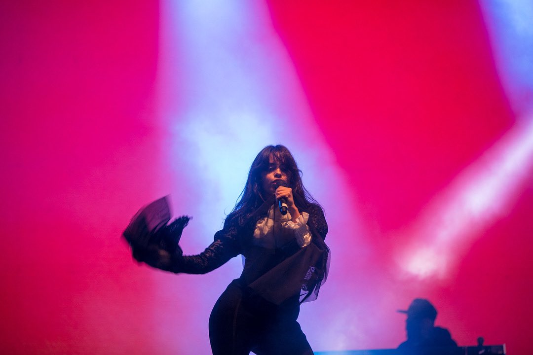smthrowbacks's tweet photo. throwback to our last shows.โก๏ธโก๏ธโก๏ธ Iโm just gonna say that we are soooo ready and counting the days to see you #neverbethesametour ๐น ๐ฅ @donslens
@Camila_Cabello via Instagram 4 years ago today! https://t.co/FdYmTVBykv
