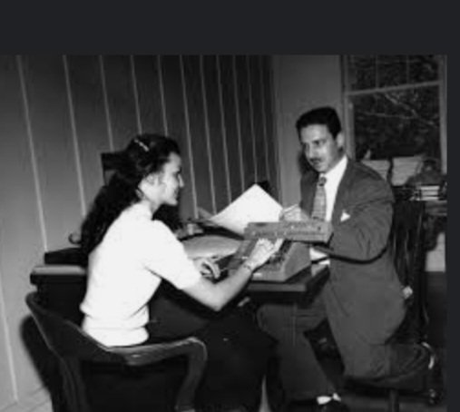 EtruscanUno's tweet photo. I'm such an
indefatigable dynamo when putting in my 18 hour days that even while sitting-it looks like I'm running! When I do find time to relax-I enjoy my nitroglycerin, taking my blood pressure & challenging myself to not lose my breath when walking to the bathroom #GeorgeHodel https://t.co/10CmXW5PHv