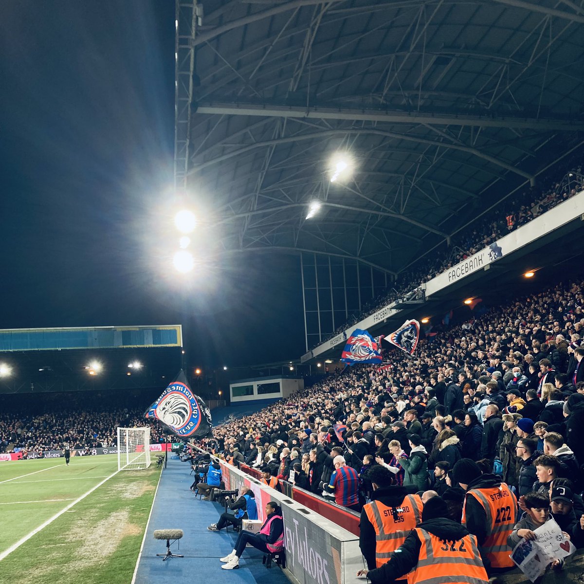MrOConnorBA's tweet photo. Very enjoyable evening. 
🎶 We’ve got super Pat Vieira 🎶 #cpfc https://t.co/rNKqIceS8T