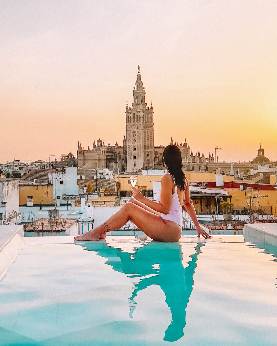 ¿Quieres disfrutar de #Sevilla con los 5 Sentidos como <a href="/dianamiaus/">Diana Millos</a>?

➡️ sevilla5sentidos.com

Conoce su experiencia: dianamiaus.com/sevilla-5-sent…

#travel #viajar #Seville #travelling #traveller #travelawesome #Spain #SevilleAwaitsYou #Spring
