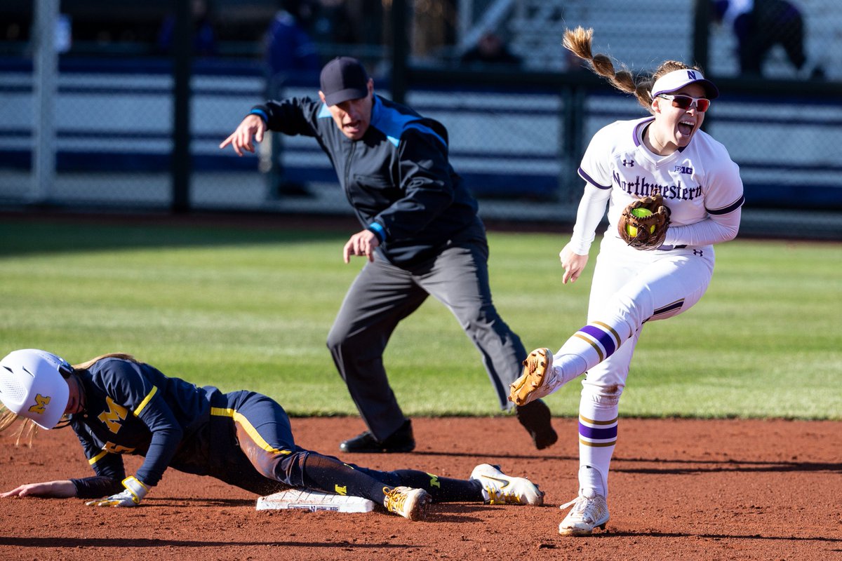 NCAA Softball tweet media