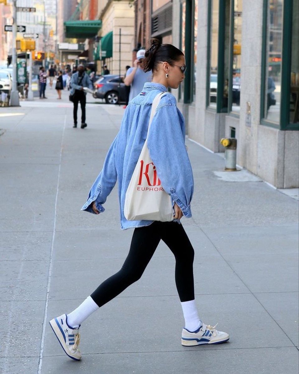 HCatNAU's tweet photo. spring style lookbook 🌱

#nau #hercampus #style #inspo #springstyle https://t.co/zjBpMOjEG0