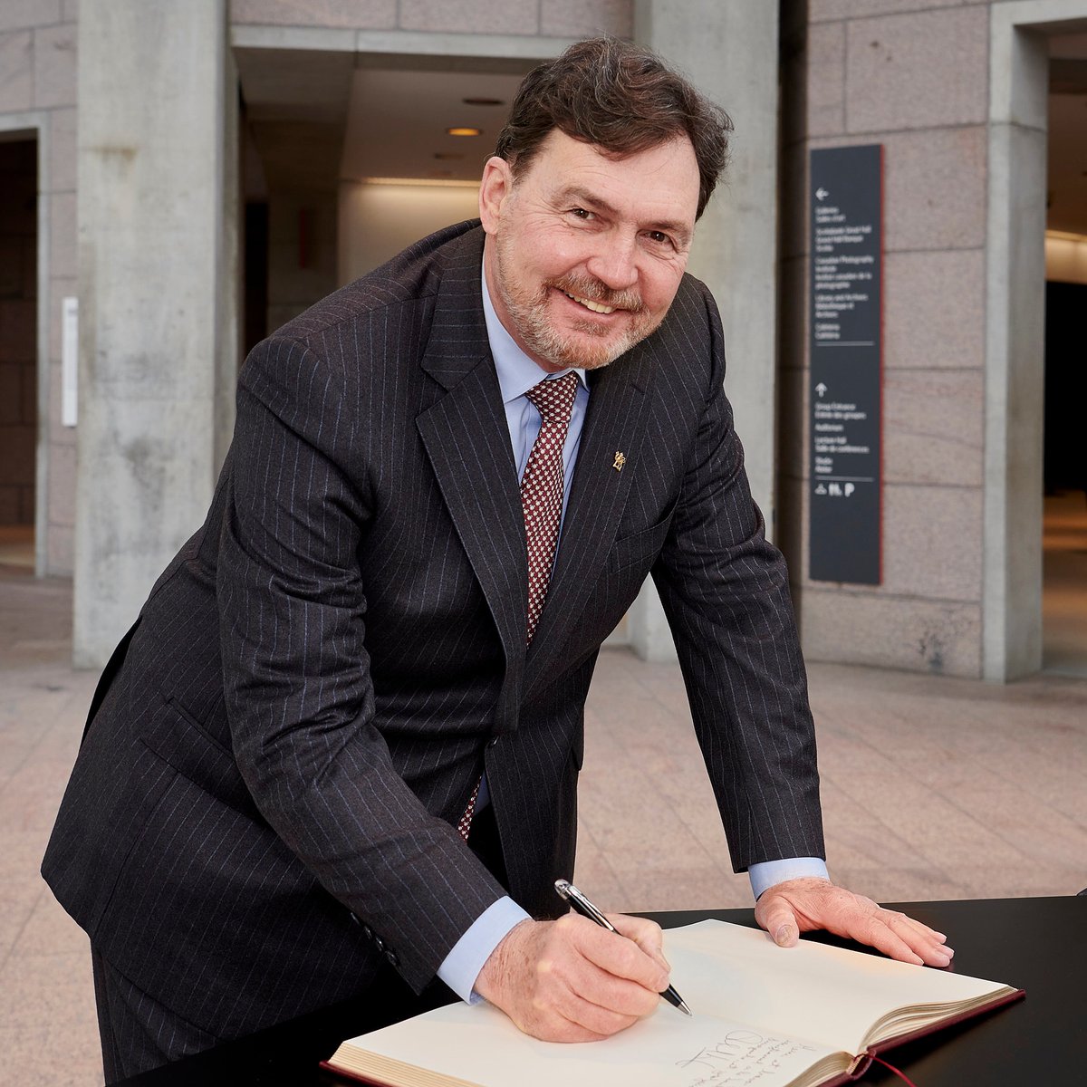 On March 31st we had the pleasure to receive the Right Honourable Richard Wagner, P.C., Chief Justice of Canada and the Honourable Catherine Mandeville, Quebec Superior Court for a visit of the exhibition Canada and Impressionism: New Horizons at the NGC 🇨🇦📖✒️

#Ankosé