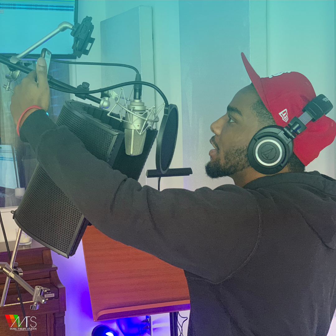 MusicTheoryMTS's tweet photo. Vibes Do Matter. Share What You Feel! #LiveFree
.
.
We. Create. Music
.
.
Book Your Session Today! #YourEngineerMatters
.
.
#musicrecording #music #recordingstudio #musicproducer #musicstudio #musicproduction #musician #recording #studio #newmusic #recordingstudios #recordingmus https://t.co/QkUWhp346X