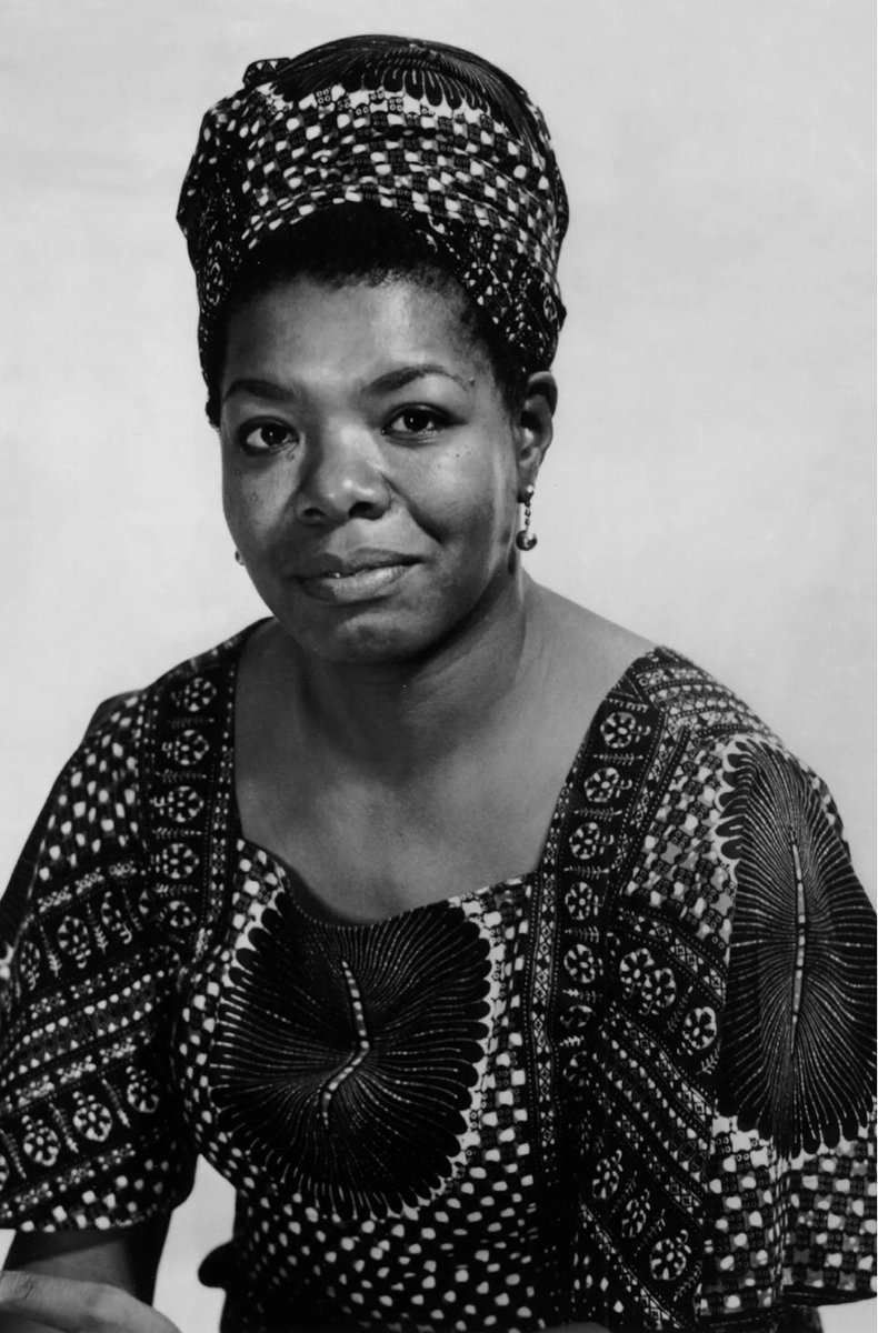 dove_podcast's tweet photo. #OnThisDay Maya Angelou was born, she would be 94 yrs young today! ✊🏾🖤🌹👸🏾🌹
“Out of the huts of history’s shame
I rise
Up from a past that’s rooted in pain
I rise
I'm a black ocean, leaping and wide,
Welling and swelling I bear in the tide
-Still I Rise🙌🏾🖤
#IBWHM #MayaAngelou https://t.co/T0vFuXlRAg