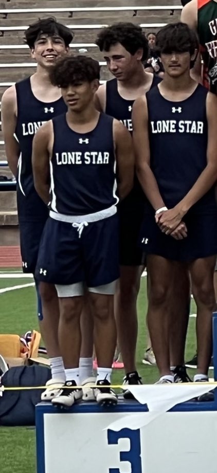 8th grade 4x100 relay 3rd place