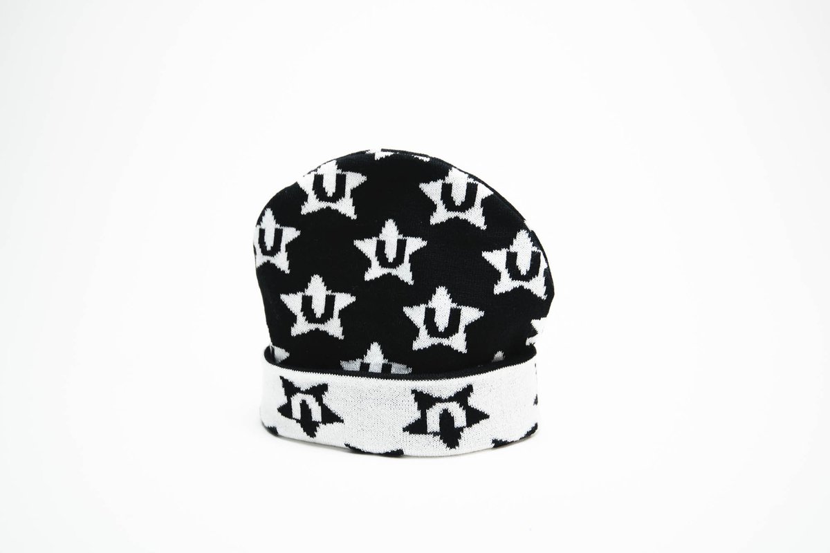 Jlocke_money's tweet photo. GIVING AWAY A REVERSIBLE @unlockedgallery BEANIE ☆★
A simple RT to enter <3
*must be following to win. https://t.co/f6PncV0Nvo