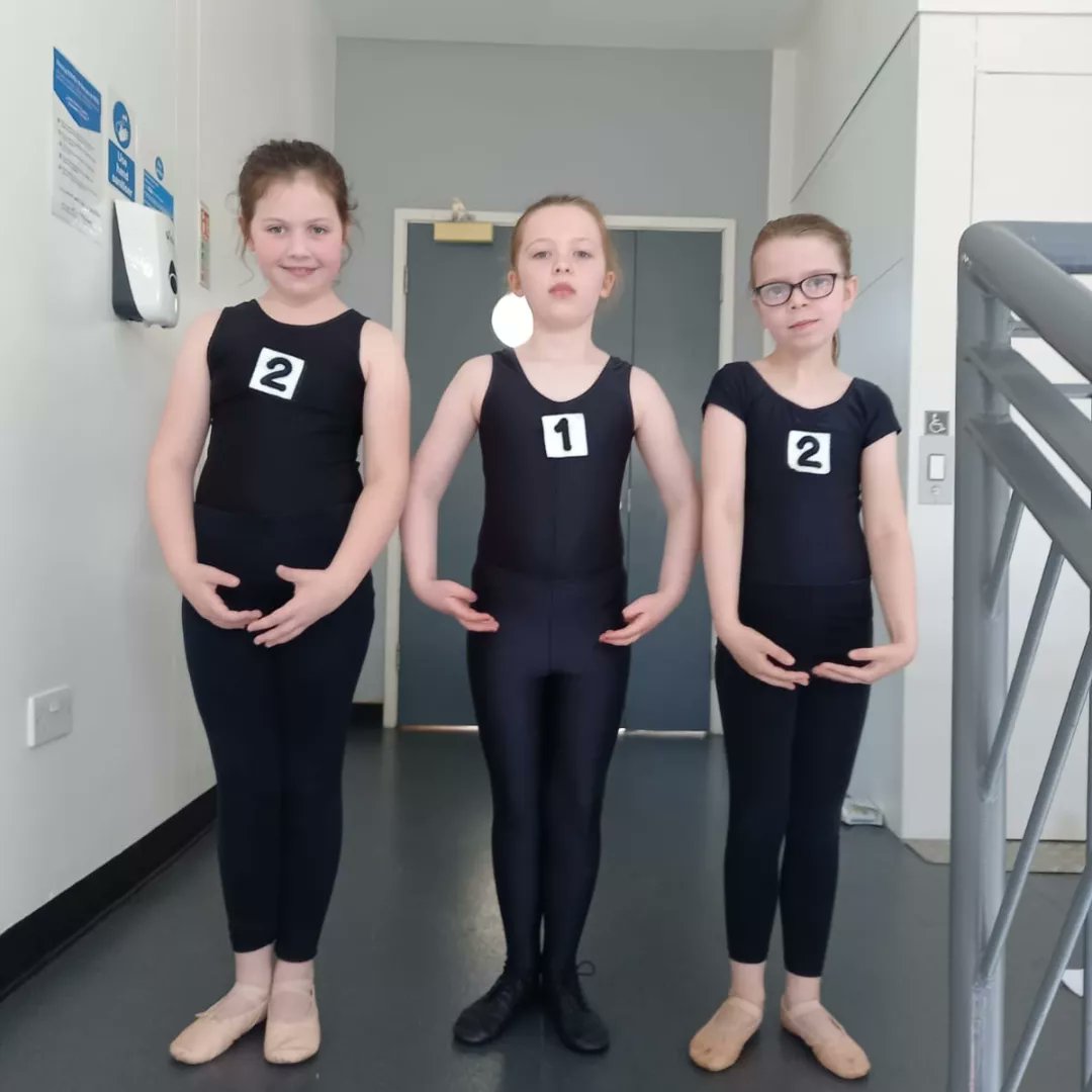 _Erin_H's tweet photo. Some of our gorgeous exam dancers. Well done to everyone who took part!
#dancers #dancer #dance #danceexam #danceschool #danceclass #examtime #welldone #newcastleupontyne #newcastle #jesmond #danceteacher https://t.co/Y9n3scHv8V