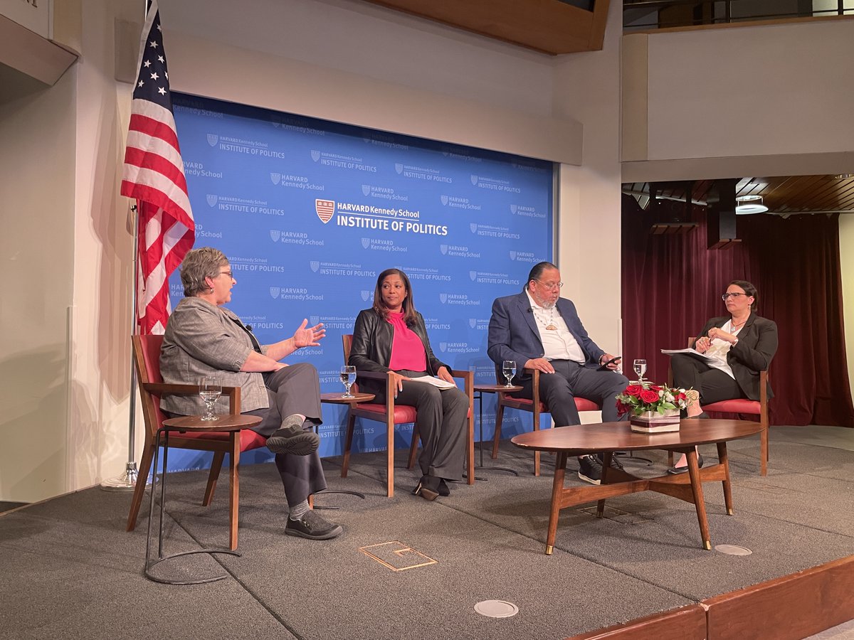 "For #ClimateChange, much like with other issues...until it happens to somebody else, it doesn't seem to matter. 

When it's Black and brown communities being hit, it doesn't seem to matter."

— @karendiver of <a href="/UMNews/">University of Minnesota</a> via <a href="/HarvardIOP/">Institute of Politics</a>