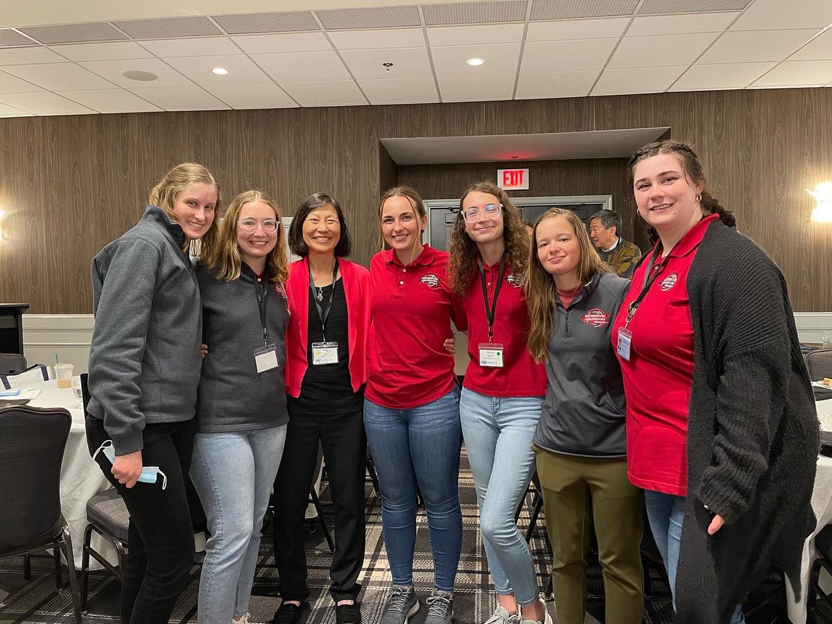 ean_neb's tweet photo. Six of our ambassadors travelled to Penn State this weekend for the Engineering Ambassadors Network National Conference! We loved getting to learn so much and meet so many new ambassadors from different schools! We already can’t wait to see everyone again 👀 https://t.co/cyj1ryWAFK