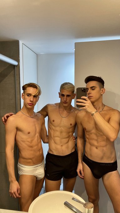 how we started and how we ended 💦💦 ft. @kitoshelby00 🔥🔥 watch our full content on onlyfans: https://t<a class="tags" target="_blank" title="On Twitter" href="/?out=eyJ0eXAiOiJKV1QiLCJhbGciOiJIUzUxMiJ9.eyJpYXQiOjE3MjI0NjMzNjUsImlzcyI6InR3cG9ybnN0YXJzLmNvbSIsIm5iZiI6MTcyMjQ2MzM2NSwiZXhwIjoxNzUzOTk5MzY1LCJyZWRpcmVjdF91cmwiOiJodHRwczovL3R3aXR0ZXIuY29tL2tpdG9zaGVsYnkwMCJ9.Q6ZYahfe4JYiwM3r2UufhdWSgX-bP098C3-xlNKM16U0vqInDcFfCYmiD8WC4xMvw9M-7AChaLUY-vO2Pmx4Lg">@kitoshelby00</a>