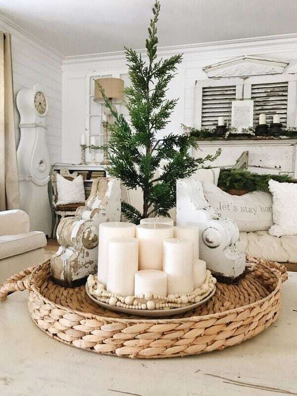 jerrymoorealtor's tweet photo. Creating a stunning centerpiece can seem like a daunting task, but isn't impossible! Check out a few of our top DIY centerpiece ideas 👉 https://t.co/QJnCypAwMH 

📸 Liz Marie

#ontheblog #diy #homedecor #interiordesign #decortips #decor #hometips #centerpieces #lakelife #lake https://t.co/KkrH2b8TsP