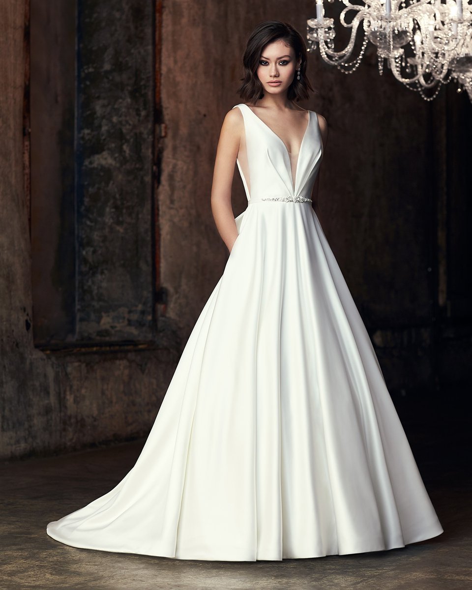 MikaellaBridal's tweet photo. 1, 2, 3, or 4, which is your fave luxurious satin wedding dress? #mikaellabridal #satinweddingdress #classicbride https://t.co/77W8Kc7UsK