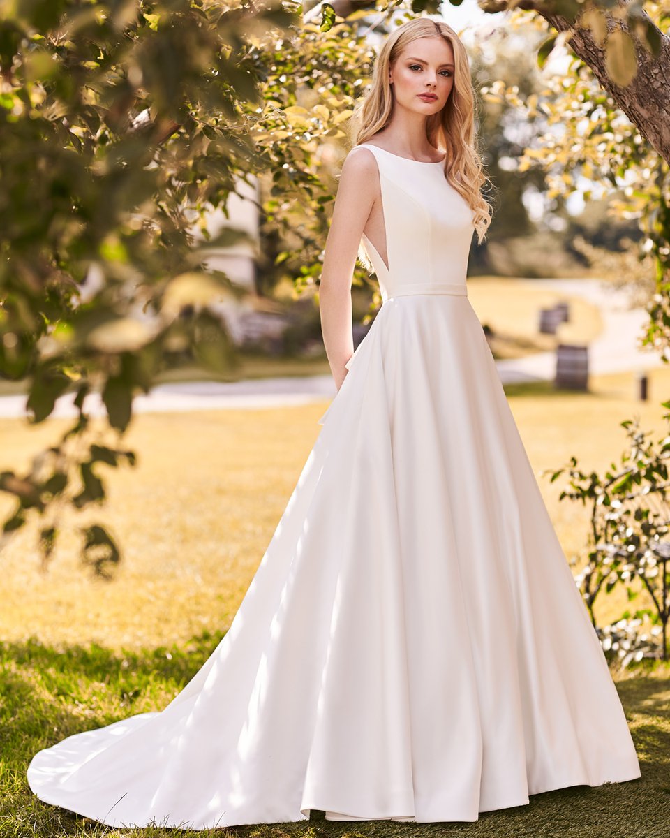 MikaellaBridal's tweet photo. 1, 2, 3, or 4, which is your fave luxurious satin wedding dress? #mikaellabridal #satinweddingdress #classicbride https://t.co/77W8Kc7UsK