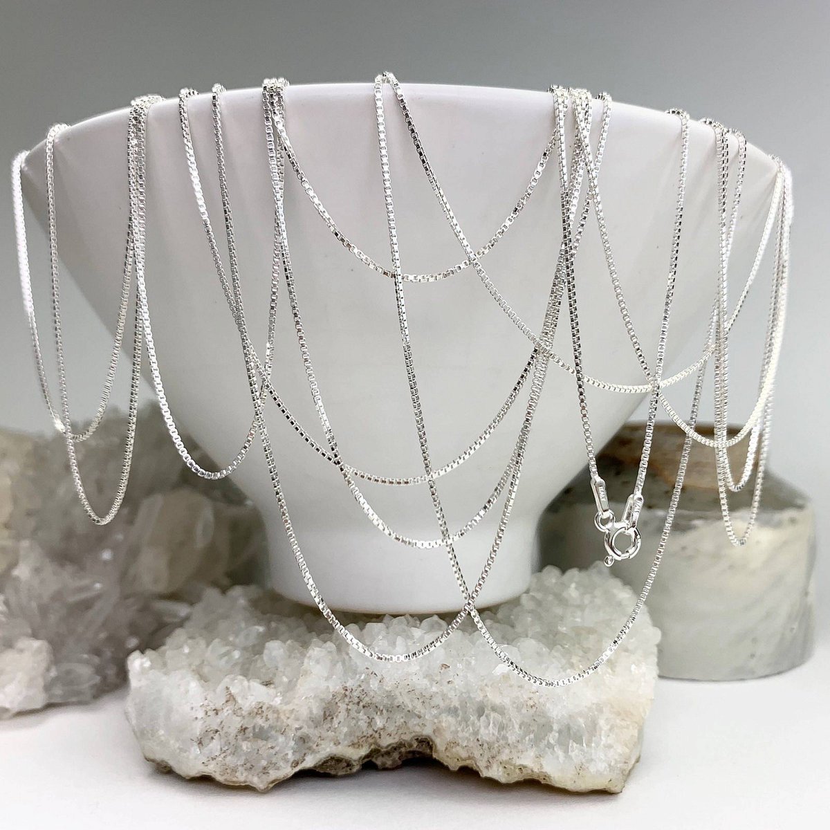 StonesFindings's tweet photo. Italian #SterlingSilver .925 Fine Box Chains are finished with clasps and ready for your favourite charms and drops.  On Sale during April 2022 while supplies last!
https://t.co/lOfuDulnwQ
✨✨✨
#jewelrymaking #DIYjewelry
#handmadenecklaces
#handmadejewelry https://t.co/n8TYOdUxH1