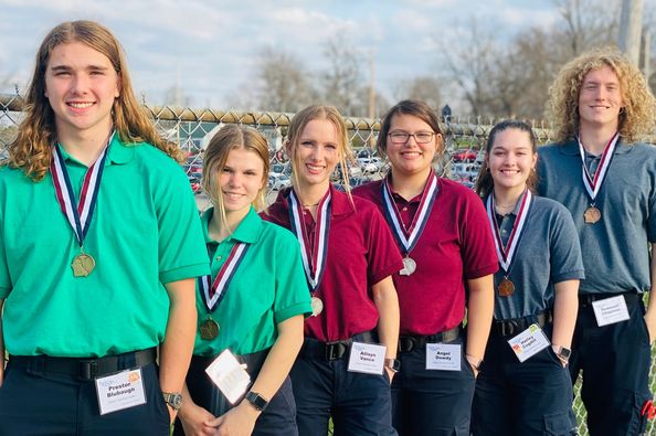 TableRockCC's tweet photo. Congrats to the following EMT students who finished in the top 3 in the Community Emergency Response Competition at the HOSA State Competition: 1st-P. Blubaugh &amp; K. Kyle, 2nd-A. Vance &amp; A. Dowdy &amp; 3rd-H. Cogdill &amp; R. Chapwell. @RSWolves @BransonPirates @Hollister_RV @GalenaRII https://t.co/lZwzoLPohQ