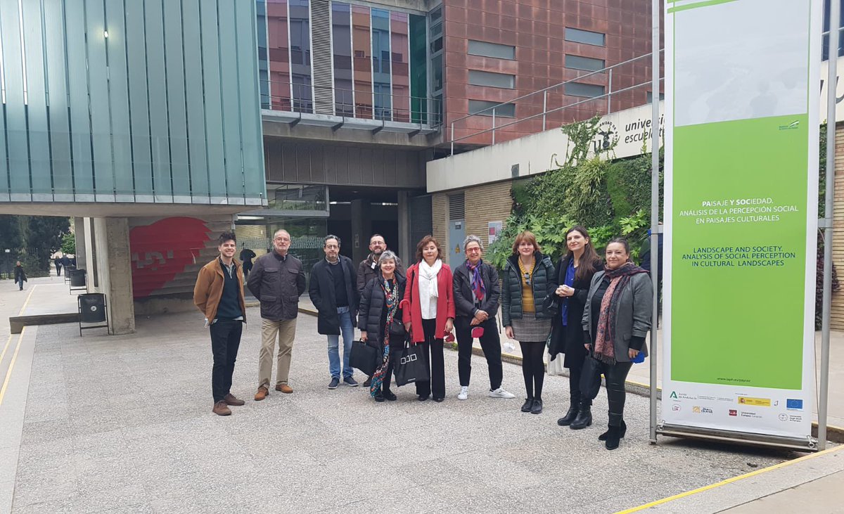 marialbarreal's tweet photo. Hoy se ha Inaugurado la exposición PAYSOC ( Paisaje y Sociedad . Percepción social de los Paisajes Culturales ) , en la ETSA y hemos celebrado la III reunión de seguimiento del proyecto de investigación PAYSOC , en la ETSIE de la universidad de sevilla. Enhorabuena equipo. https://t.co/ilPudFpgY7