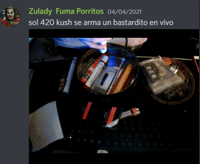 solchichas17's tweet photo. hoy se cumple un año y asi lo celebramos! https://t.co/6t1Kng2M20