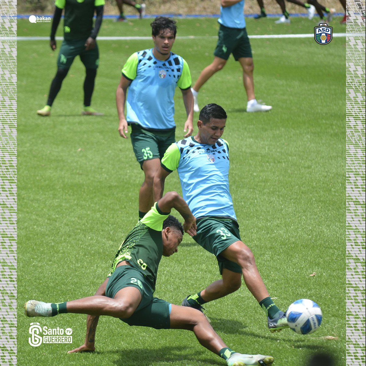 CDASantoDomingo's tweet photo. 💯 Hoy nuestros guerreros viajaron a la ciudad de #Guayaquil mañana tenemos #martesdecacería 🏹🦉🦉
⚽️ #buos 🆚 #Guerreros
.
Vamos #guerrerostsachilas por esos 3 puntos.💪
#LigaProBetcris2022 #Qbakan https://t.co/CHVWYWzXbx