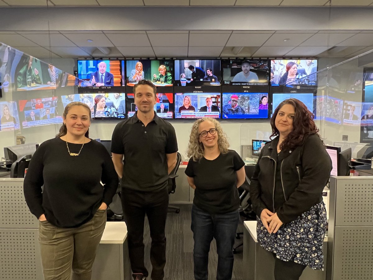 #CBS calls us essential. Now show us you care. @cbsnewyork #solidarity. We are @CBS news writers, producers, news desk associates, promo writers, and graphic artists in NY, LA & Chicago. @WGAEast and @WGAWest demand a #FairContract now! #unionstrong