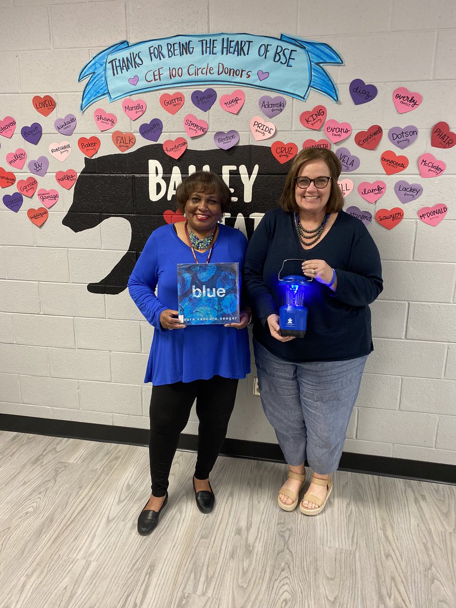 BaileyBears05's tweet photo. When you are fancy because Board Member, Wanda Gibbs, comes to read to your students to celebrate Lighting up for Autism Awareness! #thankyou #autismisbeautiful @cville_schools @BaileyBears05 @CSSupt2 https://t.co/Y7xiDSJPRy