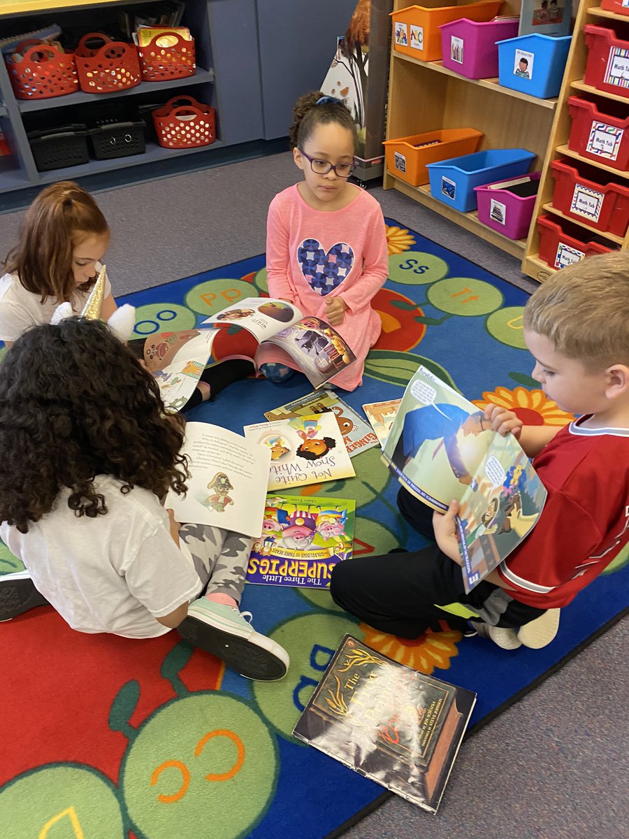 MrsHartMcDole's tweet image. Today we investigated folktales and shared what we noticed about them. The kiddos shared so many interesting things! Can’t wait to dive deeper into our study of folktales! @FountasPinnell #kaneland302 #kanelandpride #kme302