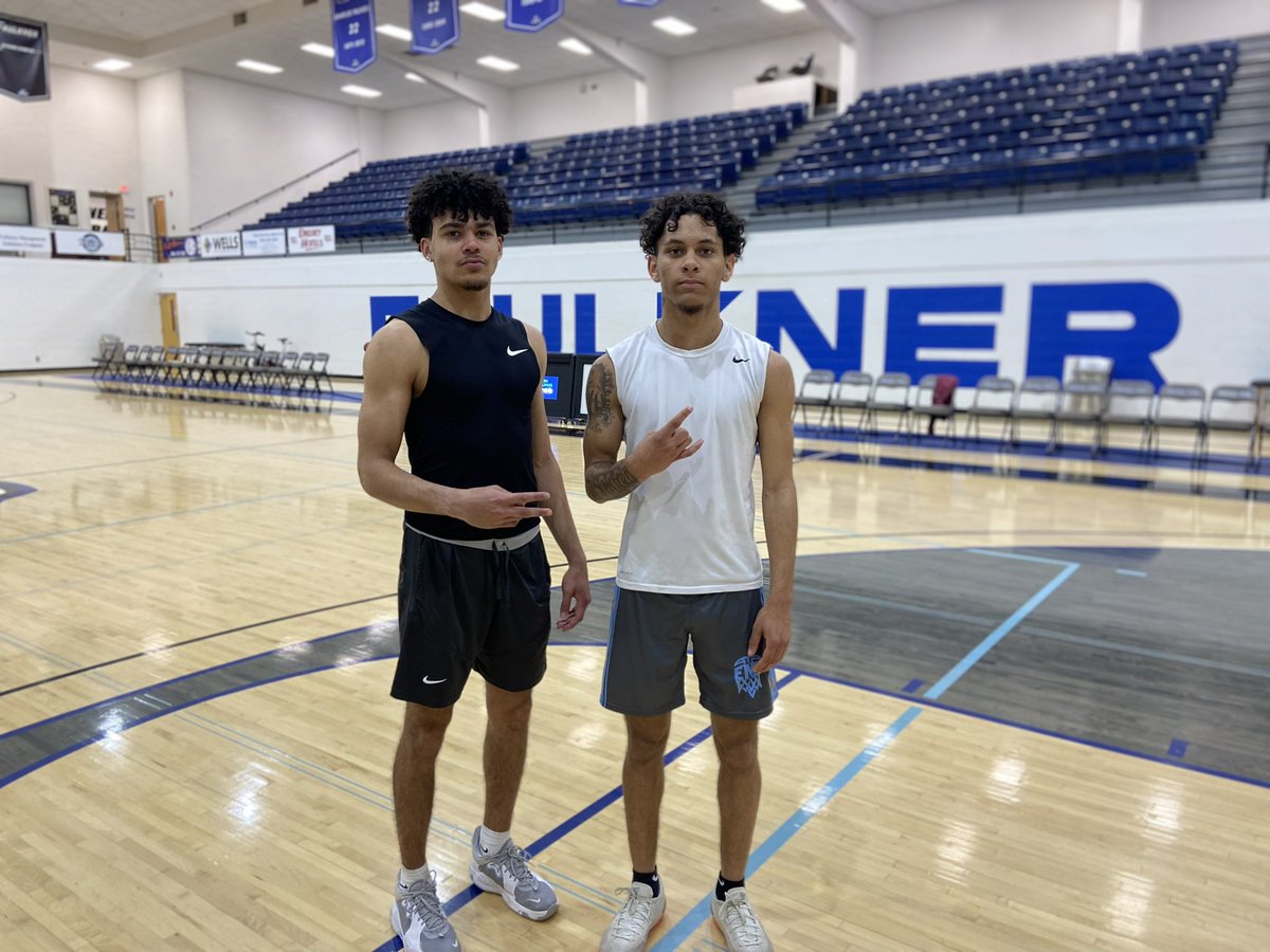 kvngdonn1's tweet photo. Had a great time with @dcmurphy10 @FaulknerHoops https://t.co/TrOpAXTNyL