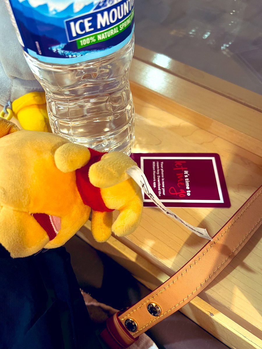 miss_becky7's tweet photo. First day back at class after spring break…a gym friend is like…I have something for you 🤣🤣🤣🤣 #hotelkey then she started singing it 🤣 creating @OldDominion fans all over the place 🥰 https://t.co/04Jq7bWhBl