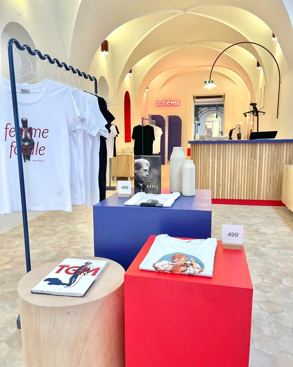 Mojebohema's tweet photo. Ve středu 6. 4., po třech měsících kompletní rekonstrukce, otevíráme náš první kamenný obchod a galerii. Najdete nás v Palackého ulici 7 na Praze 1 každý všední den 10 - 18 hod. Moc se na vás těšíme!
#mojebohema #obchod #galerie #ceskededictvi #palackeho7 https://t.co/CUm2q3Xcns