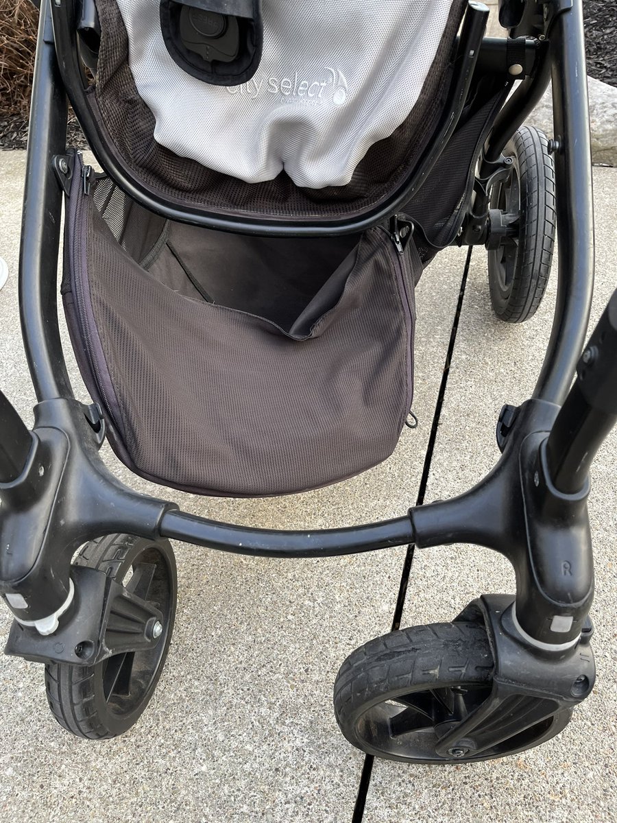 cjwilliams0820's tweet photo. So @FlyFrontier destroyed our 9 month old $800 double stroller and they emailed us today offering $100 travel voucher.  Don’t even know what to say.  #dobetter #CustomerService https://t.co/PhQZQmsCkr