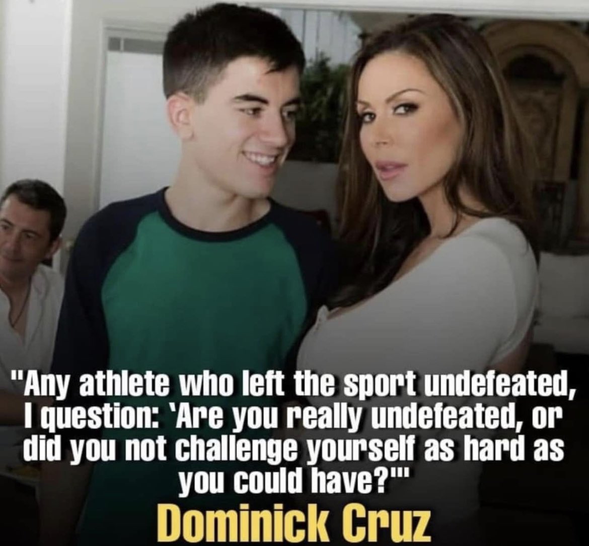 mmadailymemes's tweet photo. Dominick Cruz reacts to fighters like Khabib Nurmagomedov who he believes they retired from the sport too early https://t.co/2mi0z2kPR4