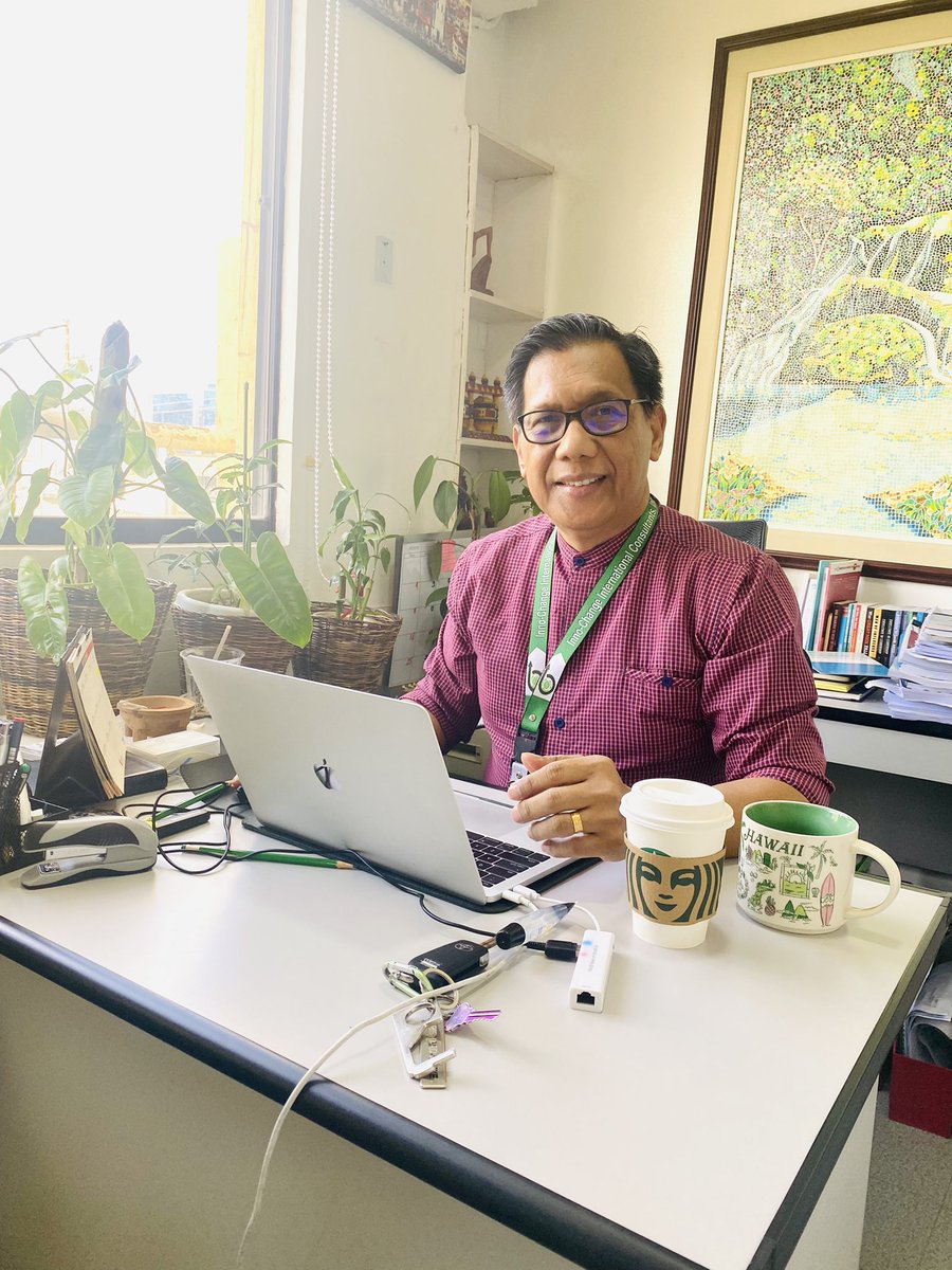 Drachzelzanogri's tweet photo. now working from home is over… back to office… #workfromhome #officework #innochange #bongkilmoments #chaspeaks https://t.co/bRv0GXLz47