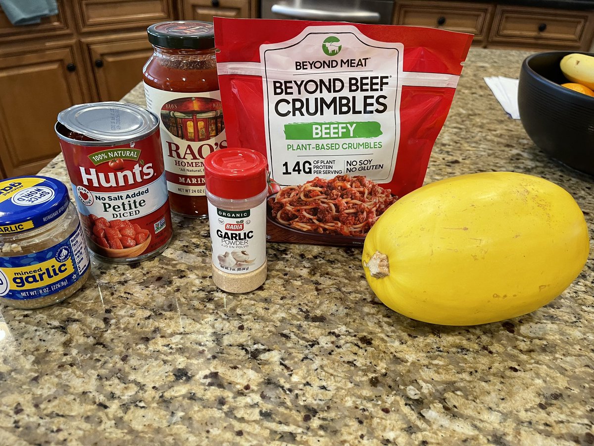 MALONGXSX's tweet photo. Meatless Monday. No recipe to follow. Just me and my taste buds. It’s true what they say. Be sure to taste as you cook. I ended up adding additional spices along the way. #the_agile_chief #meatlessmonday https://t.co/Dt5oHC9lOY