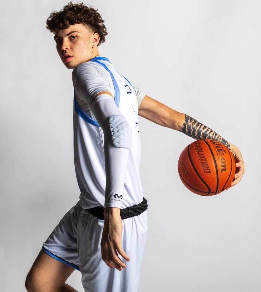 orr4th's tweet photo. Kyle Guy Elite 2024 ๐ NY2LA โ๏ธ If the opportunity arises catch a game this summer #KGElite24 #Number5 #LearnHisNameNow #OrrV https://t.co/1Ss3MC6tQW