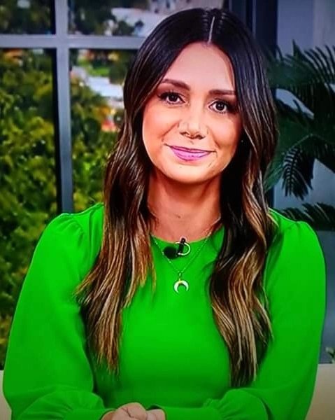 beautifulvaiti's tweet photo. #DiosaSuperUltraMegaHermosa
#AdiccionVisual
@vaitiaremateos 
Cómo siempre radiante la elegancia es tu marca no nada más en tu forma de vestir, también en tu forma de expresarte y también hay elegancia en tus movimientos eres una excelente periodista. https://t.co/f2TzuBAN3R